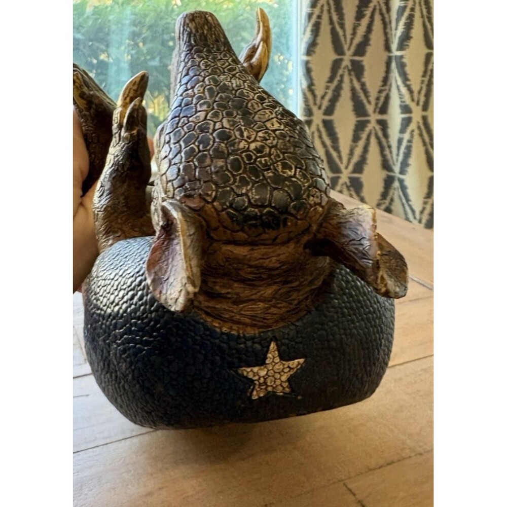 Drinking Armadillo Bottle Wine Holder Used Red White Blue - Picture 9 of 13